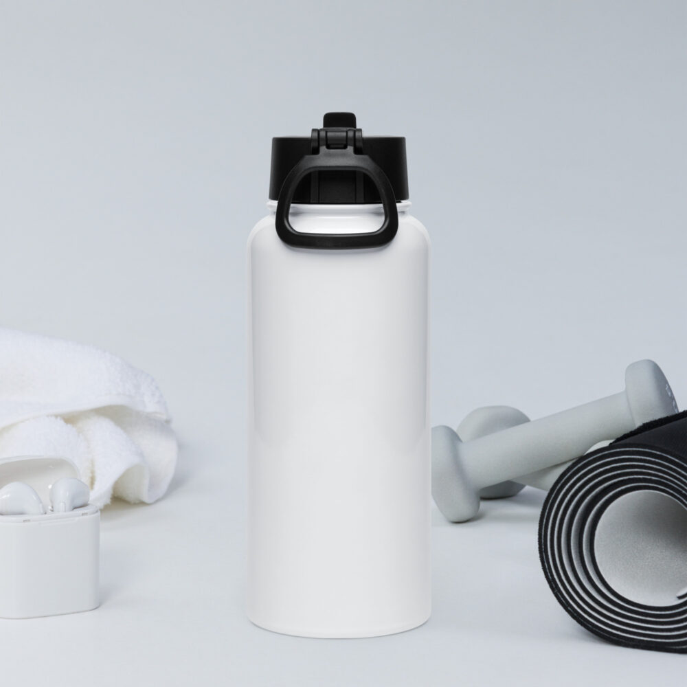 Stainless steel water bottle with a straw lid - Image 4